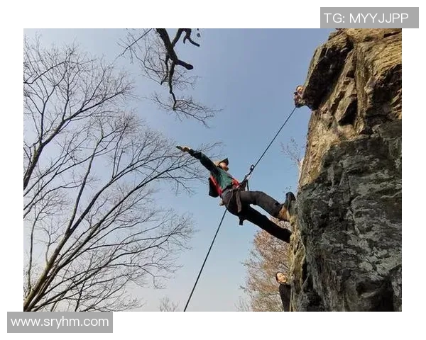 南京攀岩队包夹战术解析与实战应用探讨 南京攀岩队包夹战术解析与实战应用探讨