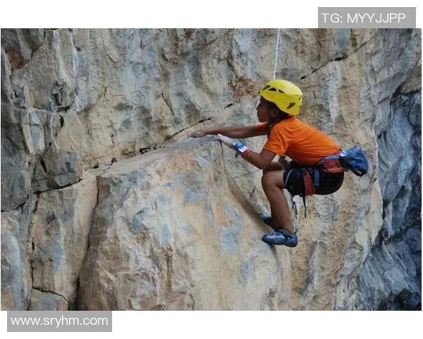南京攀岩队灵活性引发热议攀岩爱好者的不同声音与观点碰撞